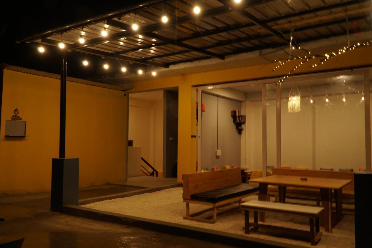 Firefly Hostel Manāli Exterior foto