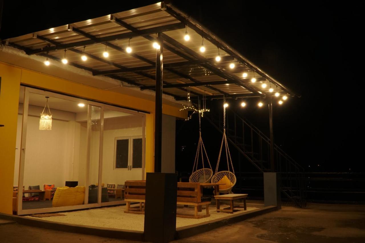 Firefly Hostel Manāli Exterior foto